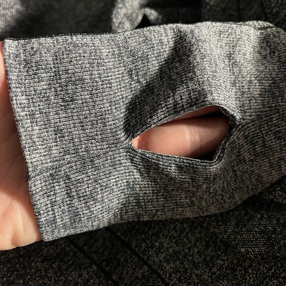 Under Armour X-Small Threadborne Fitted Top Heat Gear Cowl Neck Gray Womens - Picture 7 of 8